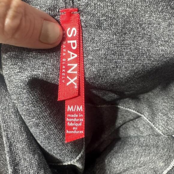 Spanx Gray Ultra Soft Stretch Leggings Size Medium - Picture 9 of 12